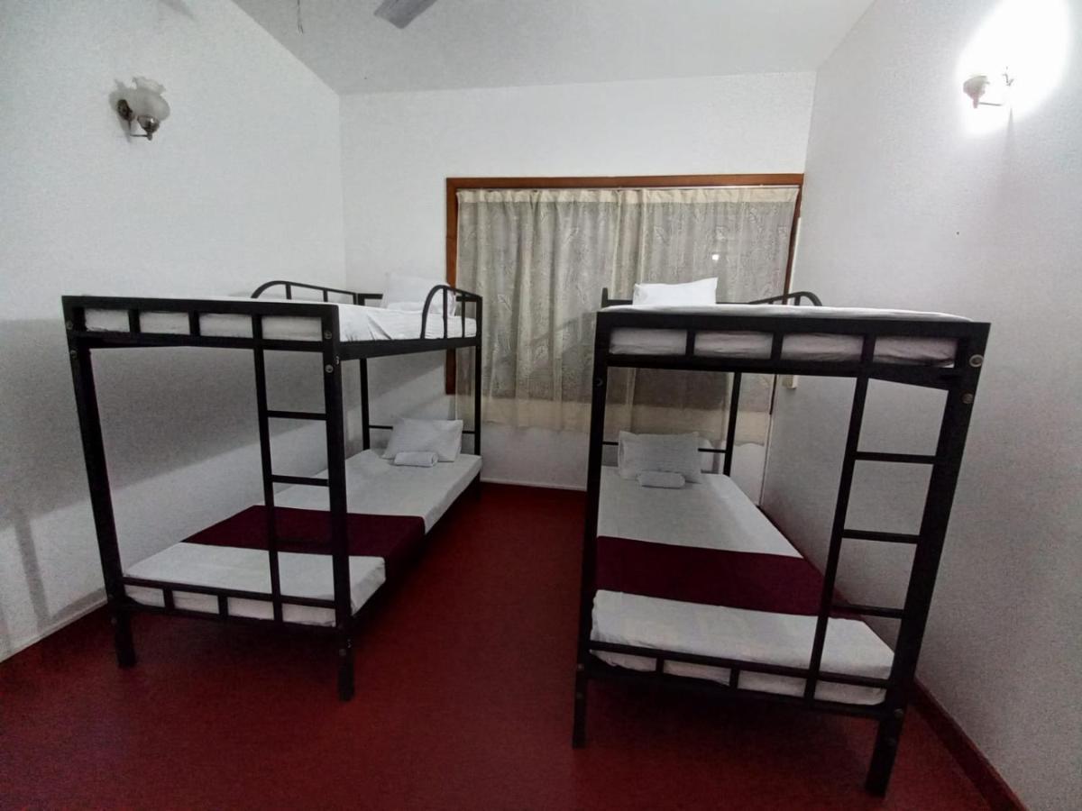 Lazy Bear Best Hostel In Kandy Kültér fotó